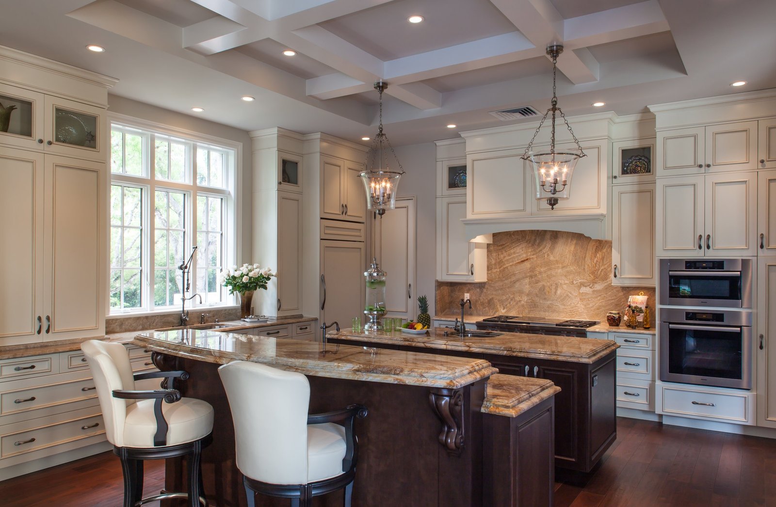 Port Royal Naples interior design: kitchen