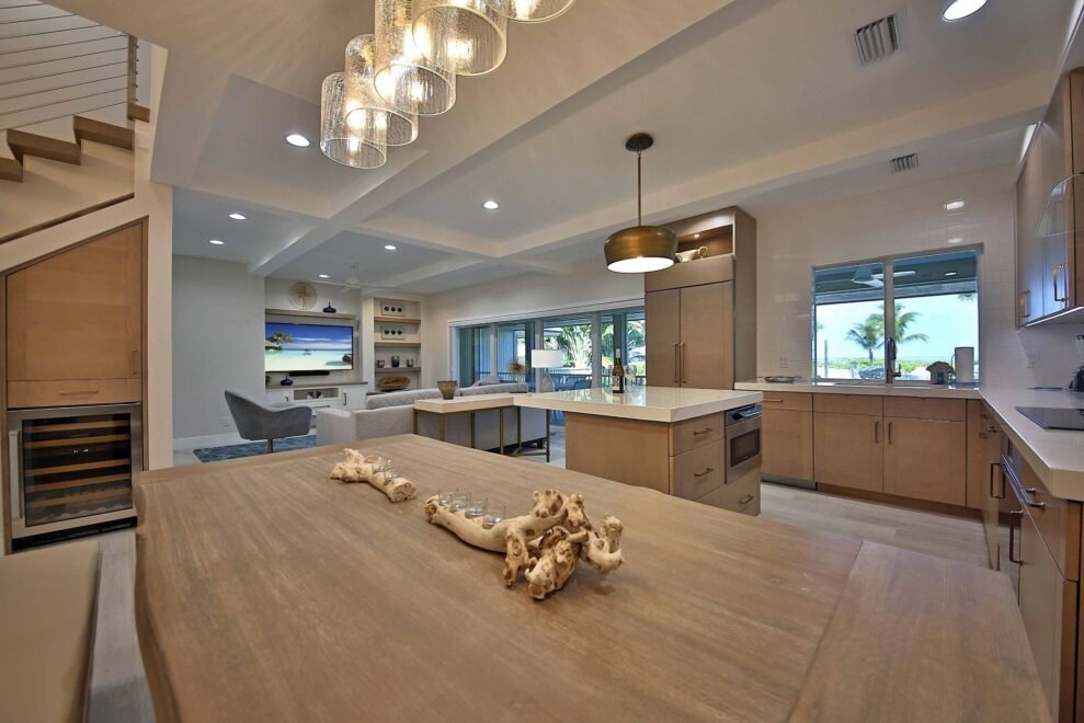 Beach House 7 South Seas Rental interior design: kitchen