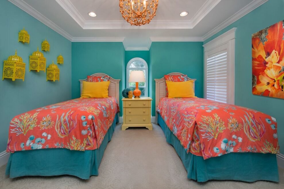 Colorful Captiva interior design: bedroom