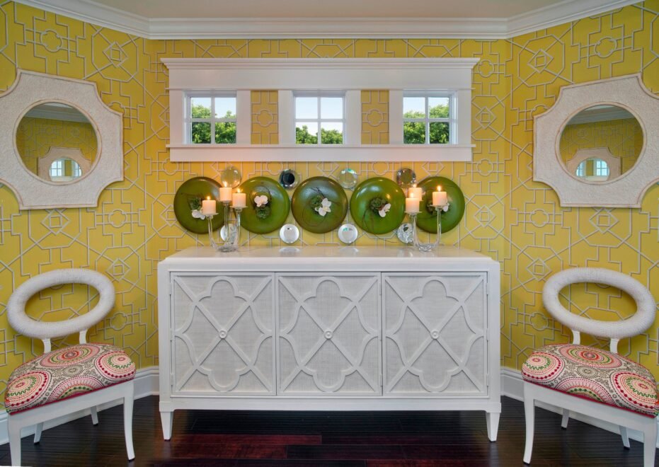 Colorful Captiva interior design: console vignette