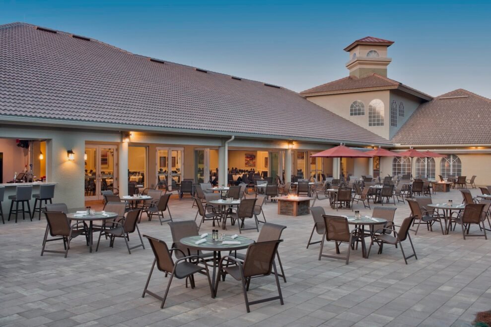 Hunter's Ridge Clubhouse interior design: outdoor dining