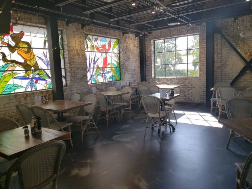 Mudbugs Cajun Restaurant interior design: restaurant interior