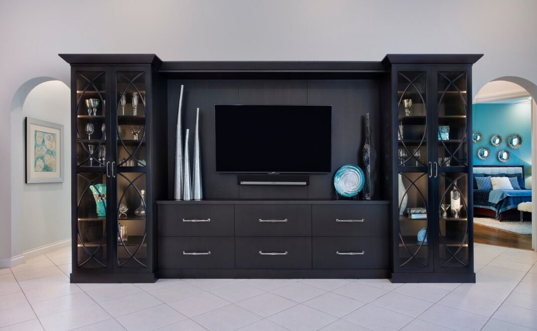 West Bay Courtyard Home interior design: tv built in